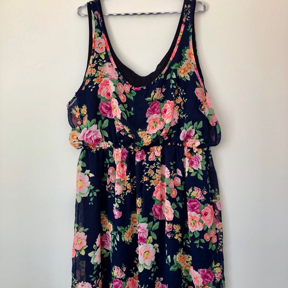 Soprano Plus Size Sleeveless Floral Print Dress